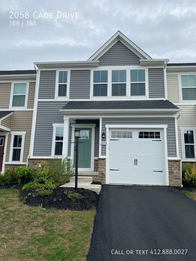 Primary Photo - New 3 bedroom 2.5 bath The Village at Rive...