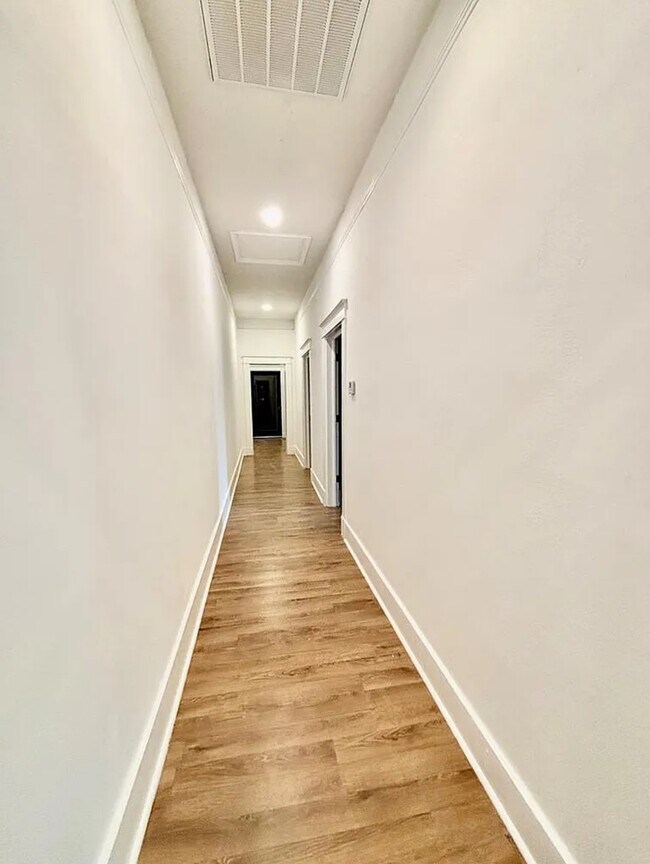 Foto del edificio - 505 Arnold Ave