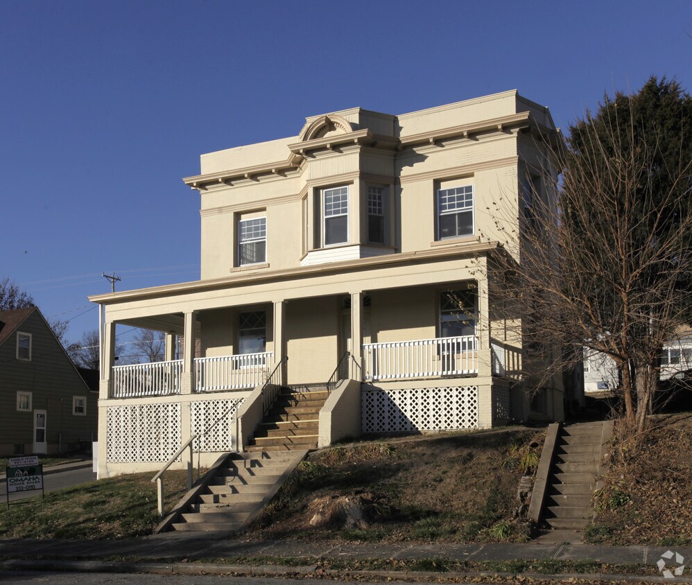Building Photo - 846 S 29th St