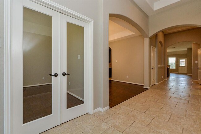 Building Photo - 24331 Piazza Dr