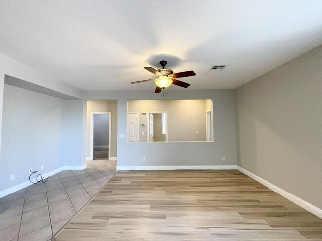 Building Photo - Wonderful 1-story Home