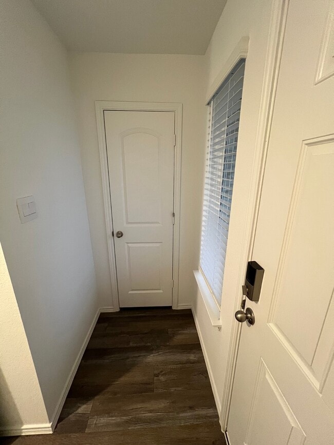 Building Photo - 5955 Canyon Dawn Dr