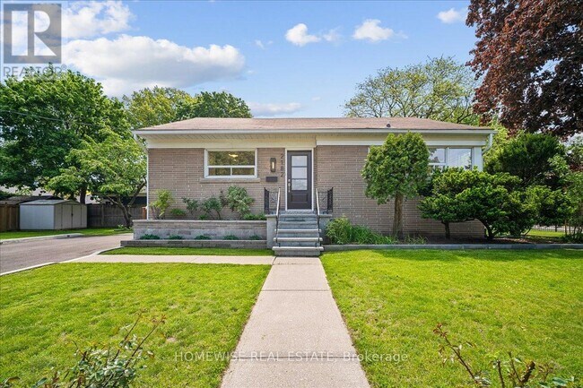 Photo du bâtiment - 2182 Courtland Dr