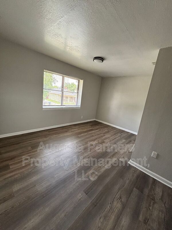 Foto del edificio - 112 3rd St