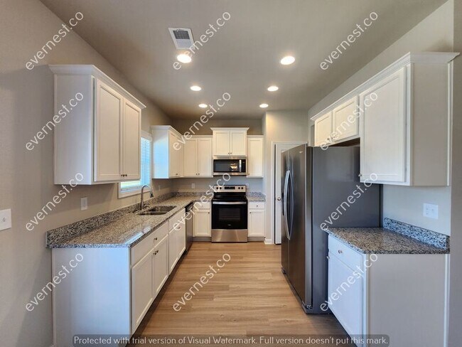 Building Photo - 139 Culver St