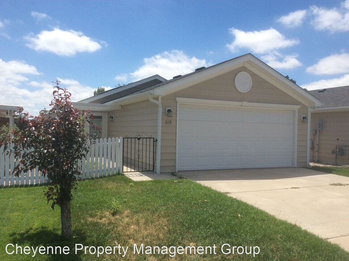 Primary Photo - 2 br, 2 bath House - 319 Arbor Lane