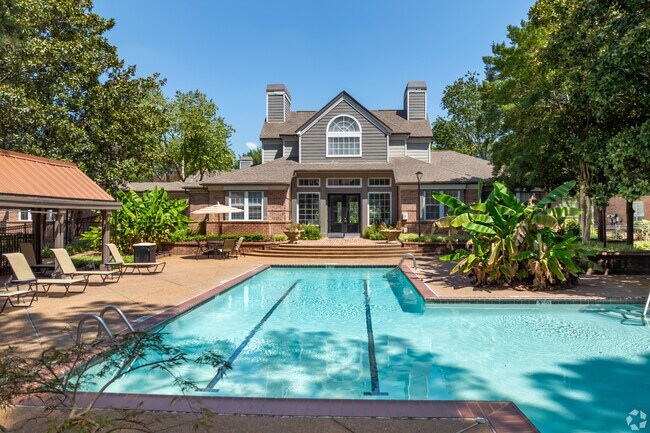 Foto del edificio - The Grove Germantown Apartments