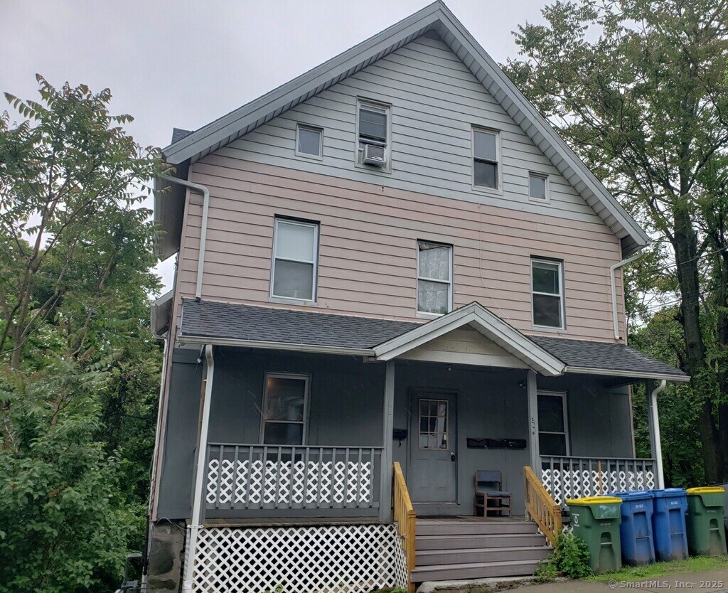 Foto principal - 1235 Bank St