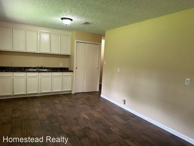 Building Photo - 3 br, 1 bath House - 3750 Quitman