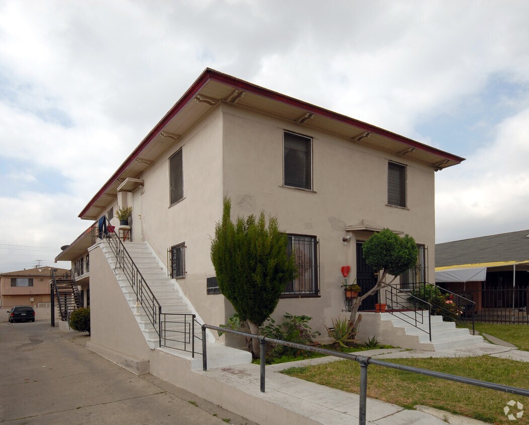 Foto del edificio - 882-888 1/2 E. 50th St.