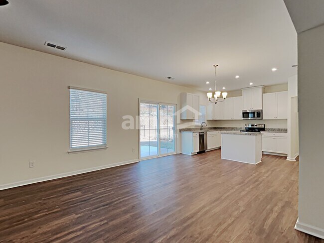 Building Photo - 5066 Twin River Dr