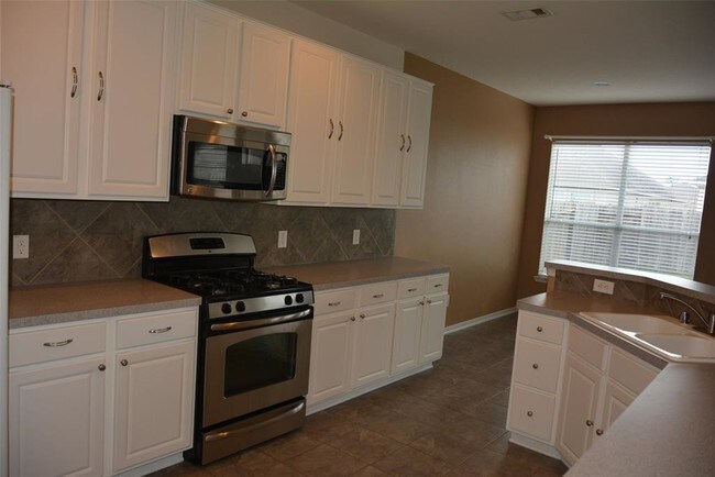 Building Photo - 9907 Up Country Ln