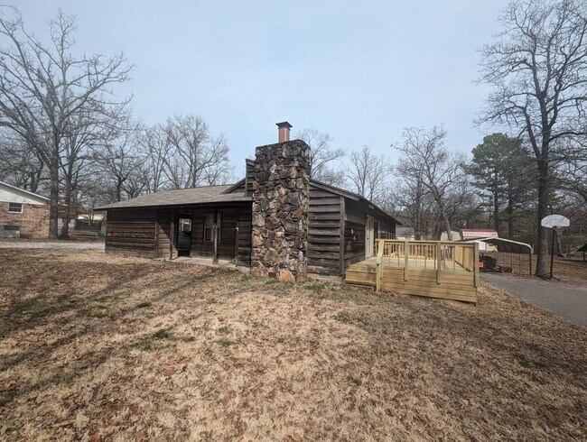 Building Photo - 3 Bed/ 2 Bath Home in Clearview Subdivision