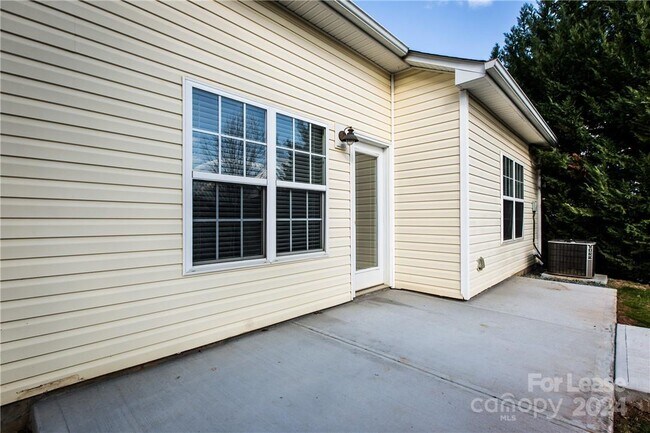 Building Photo - 19506 Deer Valley Dr