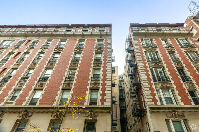 Building Photo - Fowler Court