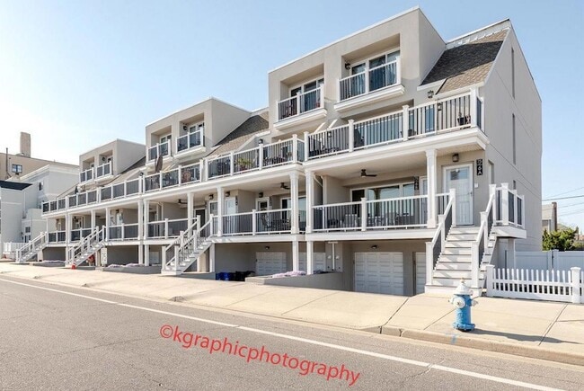 Photo - 75 E Broadway Townhome