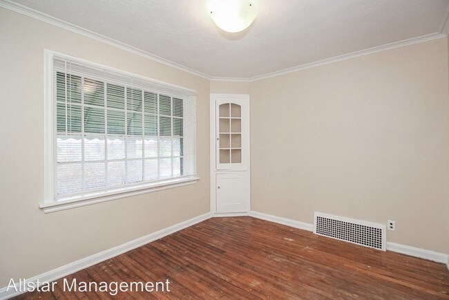 Building Photo - 3 br, 1 bath House - 11921 Puritan Ave