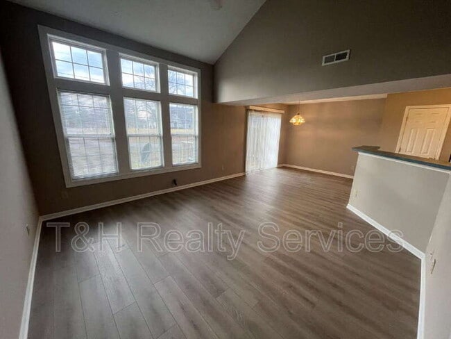 Foto del edificio - 1552 Brookfield Cir