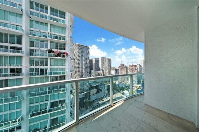 Foto del edificio - 31 SE 5th St