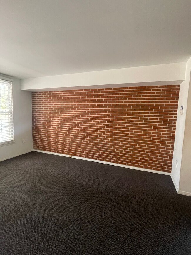 Foto del edificio - Lovely Washington Hill 3bd/2ba EOG Rowhome...