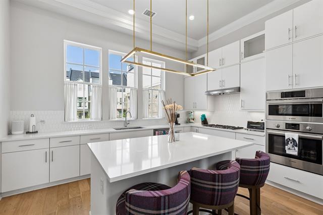 Foto del edificio - 4625 Greenborough Ln