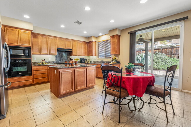 Building Photo - 29564 Wind Runner Ct