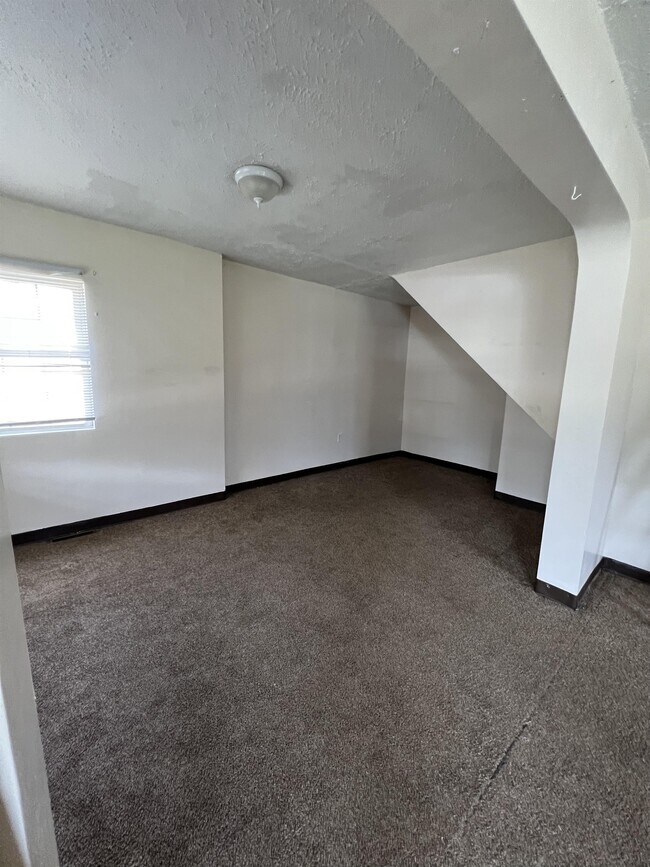 1305 Lightner Ave, Dunbar, WV 25064 House Rental in Dunbar, WV