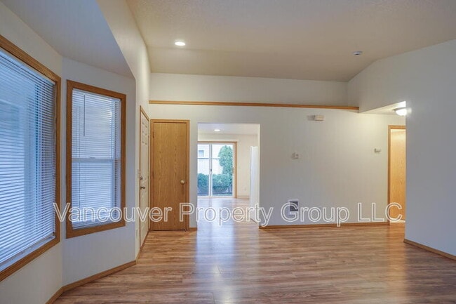 Building Photo - 19026 SE 12th Way