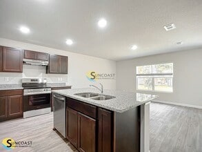 Building Photo - 25 Lloshire Path