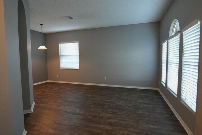 Building Photo - 12846 Woodbury Glen Dr
