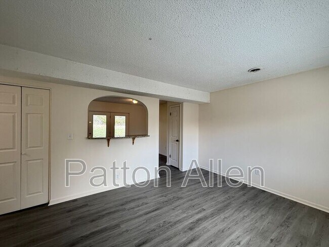 Foto del edificio - 35 Dawnwood Cir