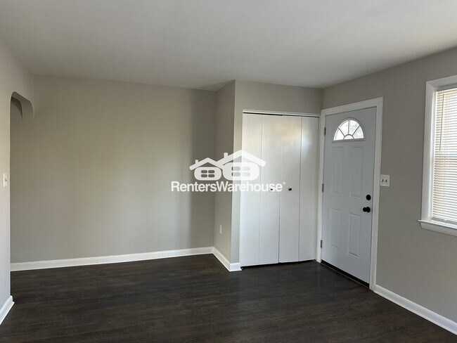 Foto del edificio - 1023 Cedarcroft Rd