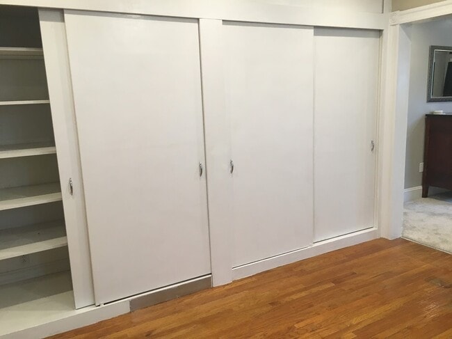 storage - 128 Walnut St
