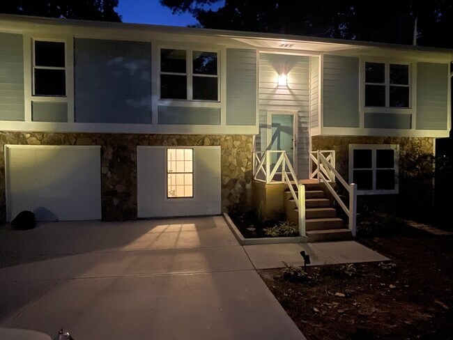 Foto del edificio - 1169 Hillcrest Ct