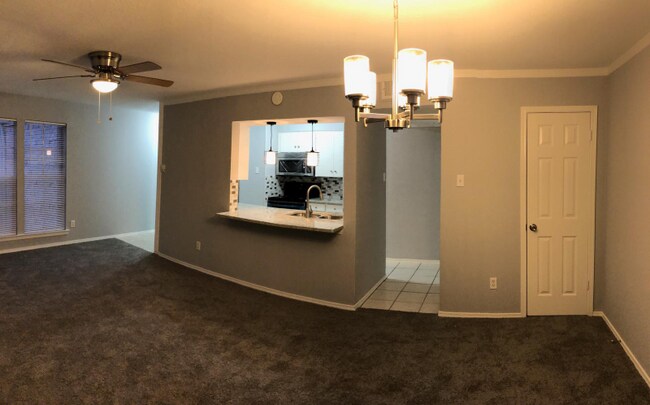Building Photo - 5881 Preston View Blvd
