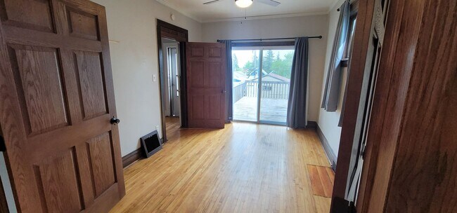 Foto del edificio - JUNE 2026 - Duluth MN -4 bed - 1 bath - Si...