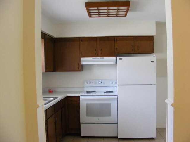 Building Photo - 272 Station Dr