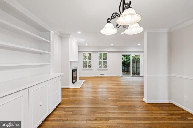 Foto del edificio - 3569 Hamlet Pl