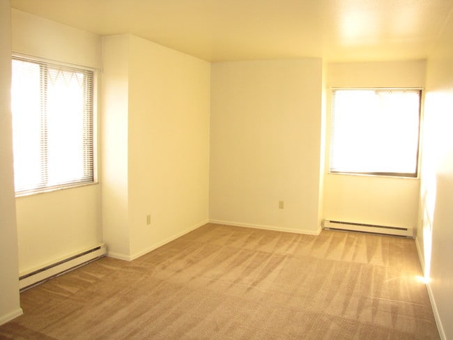 Jandal Apartments Rossford Oh Building Photo Jandal Apartments