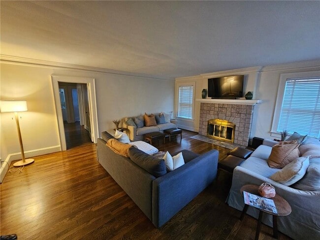 Foto del edificio - 245 Lindbergh Drive NE