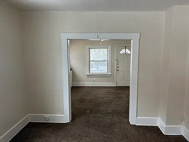 Building Photo - Freshly painted 3/1 in Kenmore...with a detached garage.