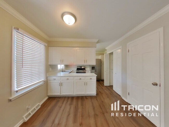 Foto del edificio - 611 Cottonwood Rd