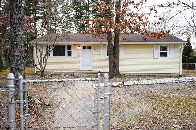 Foto principal - 423 S Willow Ave