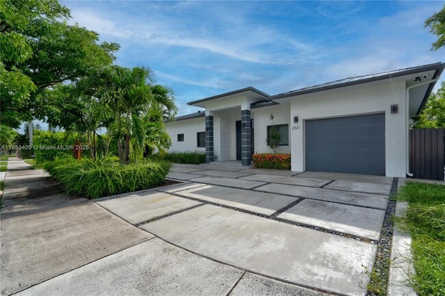 Foto del edificio - 2521 SW 105th Ave