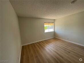 Building Photo - 1303 Darlene Way