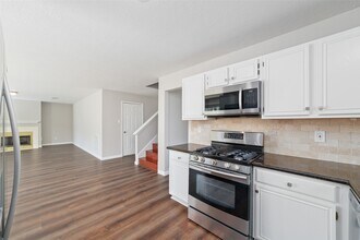 Building Photo - 14431 Parkesgate Dr