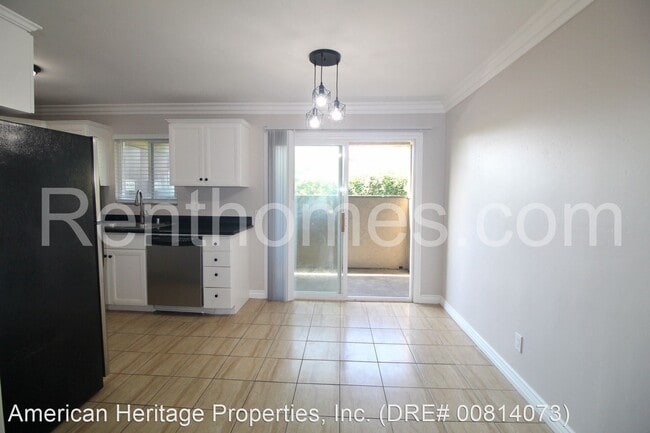 Building Photo - 2 br, 2 bath House - 156-D Avenida Descanso
