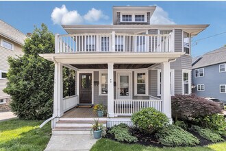 Building Photo - 38 Winton St