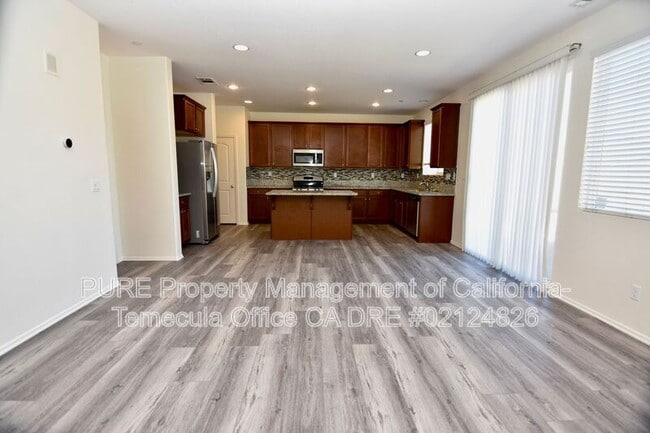 Building Photo - 35125 Waimea Way