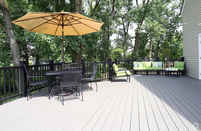 Clubhouse Sundeck - Reserves at 1150 / Parma